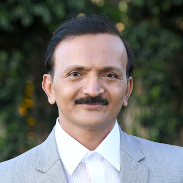 Portrait of Dr. Sudeep Sarda — Anaesthetist and General Physician at Sarda Hospital, Solapur